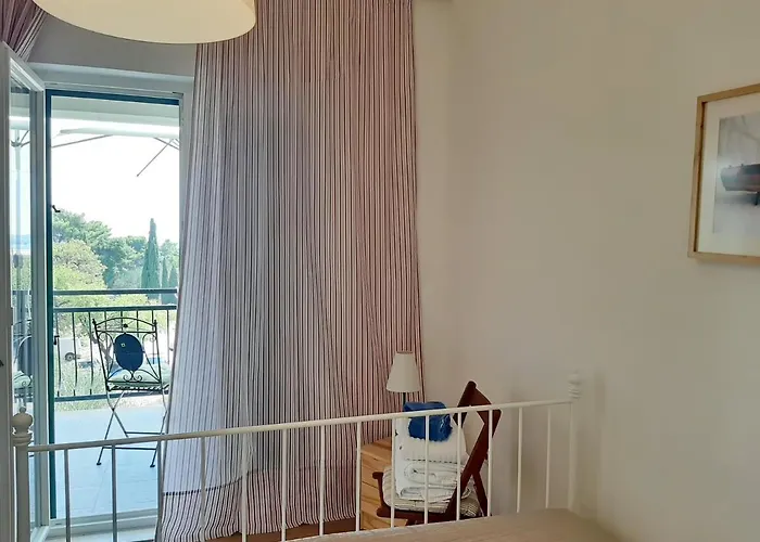 아파트 Trstenica 오레비츠